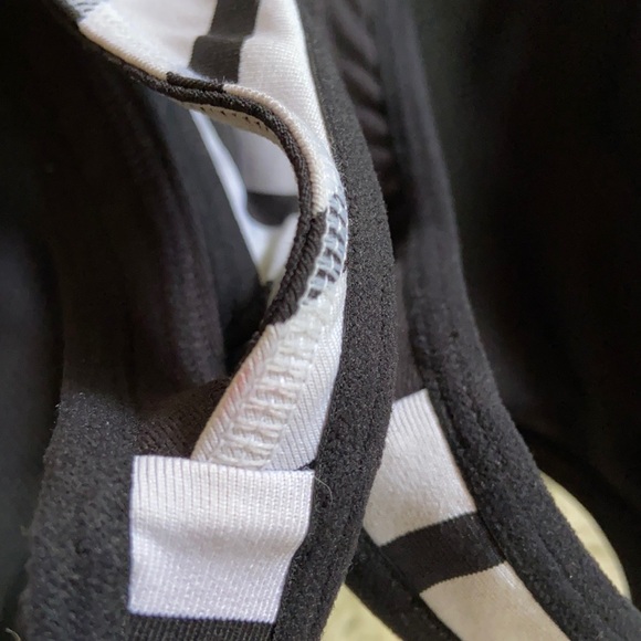 Athleta Stripe Triple Dare Bra - Picture 12 of 12